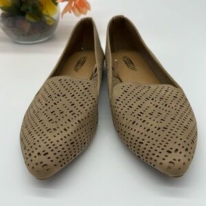 Seychelles Tan Cut Out Pointy Loafers Size 7 MCL5676G